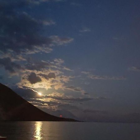 Keramos Hotel Loutro Buitenkant foto