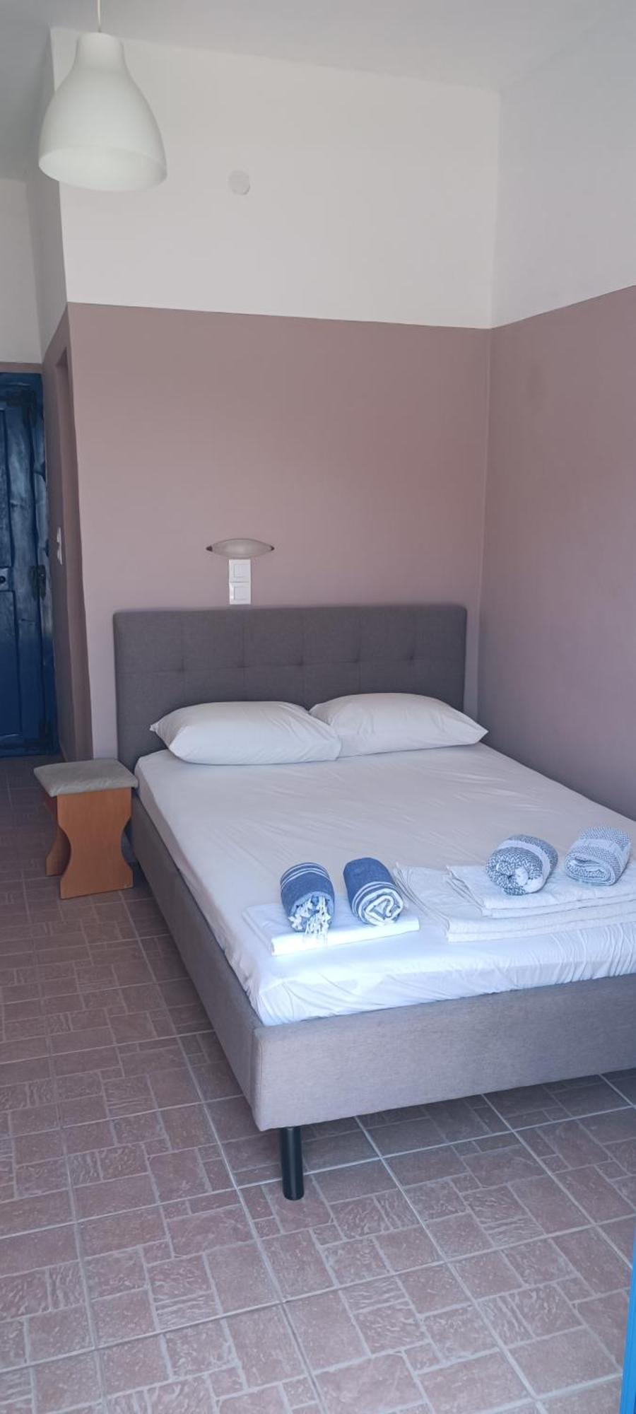 Keramos Hotel Loutro Buitenkant foto